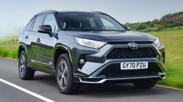 Toyota RAV4 Plug-in - front tracking